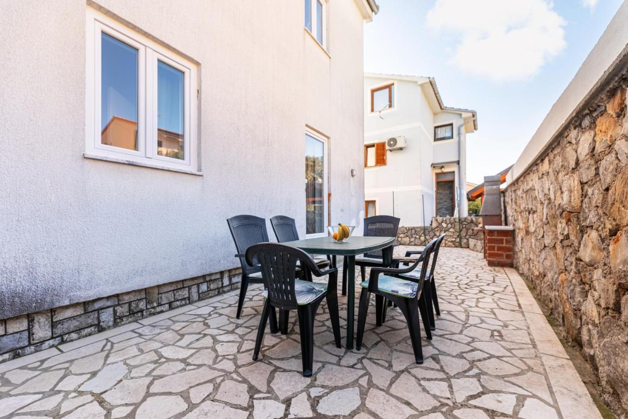 Apartments Aisa* Countryside Holiday Just 500M From The Beach! Кърк Екстериор снимка