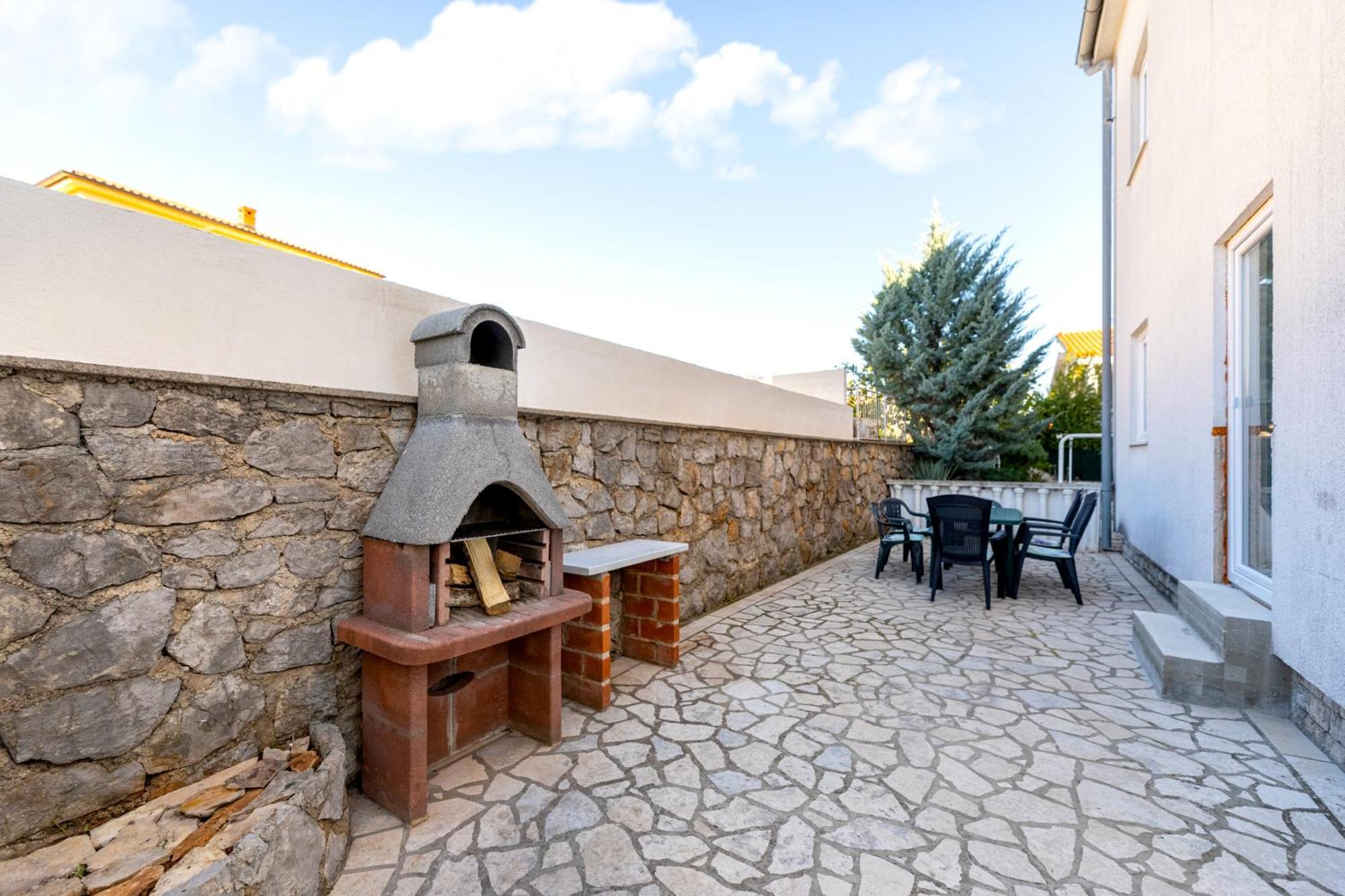 Apartments Aisa* Countryside Holiday Just 500M From The Beach! Кърк Екстериор снимка